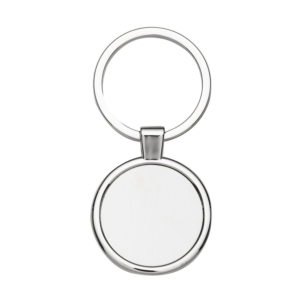 Chaveiros metal personalizado de alta qualidade em exibição profissional sobre mesa.